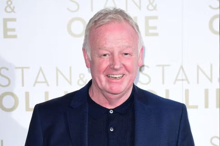 Les Dennis Net Worth, Height, Family, Age, Weight