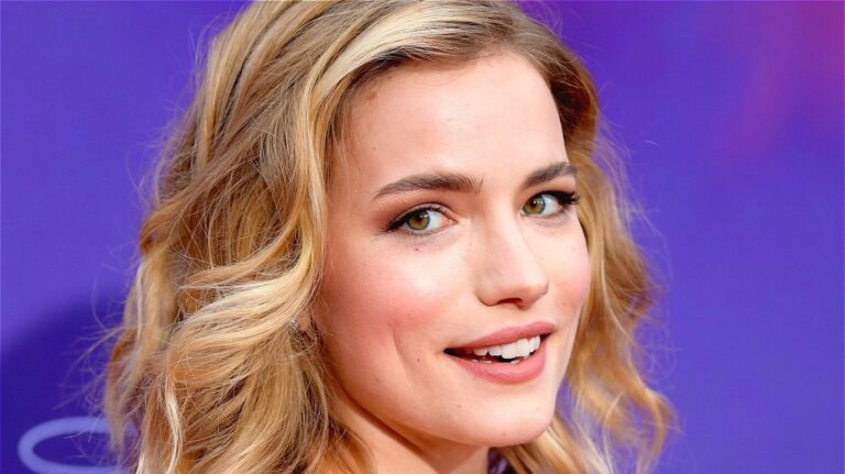 Willa Fitzgerald Net Worth, Height, Family, Age, Weight